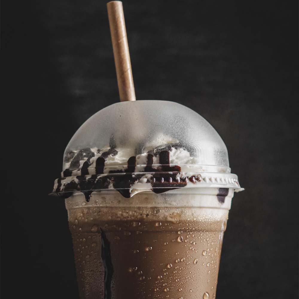 דוכן אייס קפה לאירועים - עם קצפת